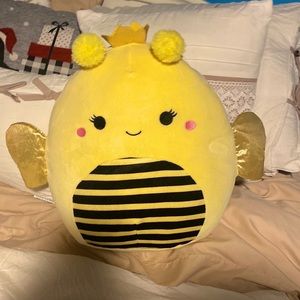 This is Sunny a medium sized squishmallow